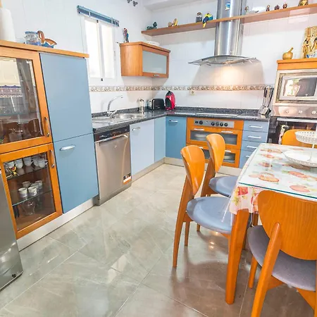 Canovas - Casa Medina Nerja